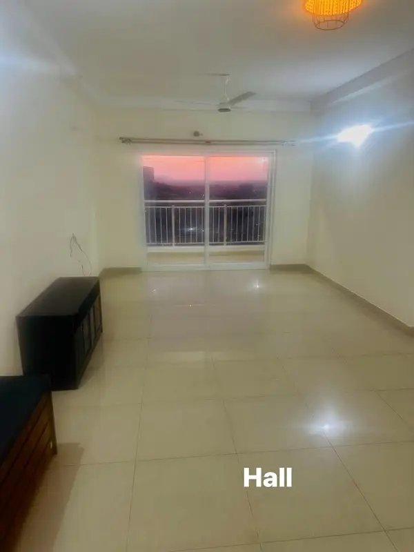 Private Room in 3 BHK in Mantri Serenity