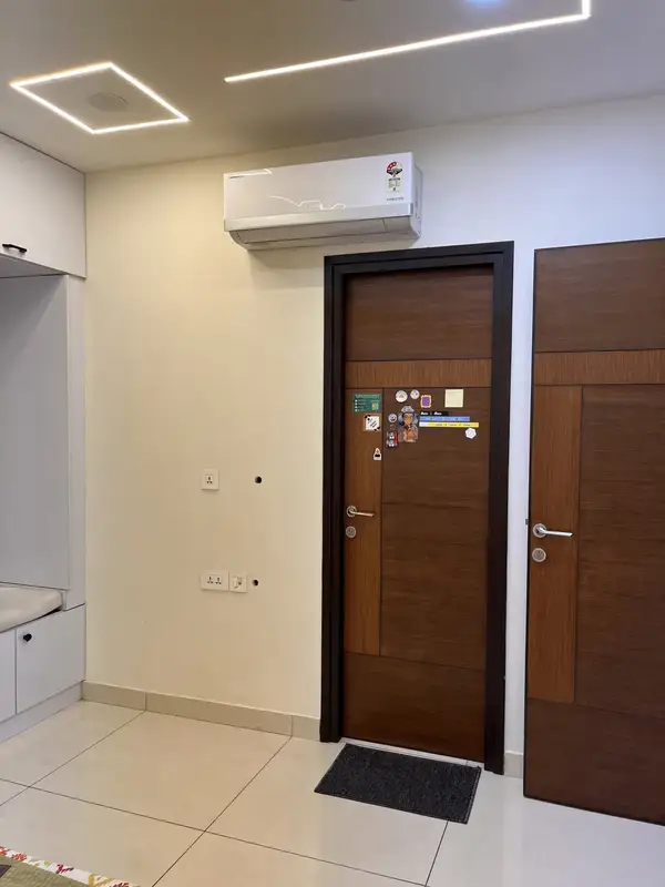 Private Room in 3 BHK in Kondapur