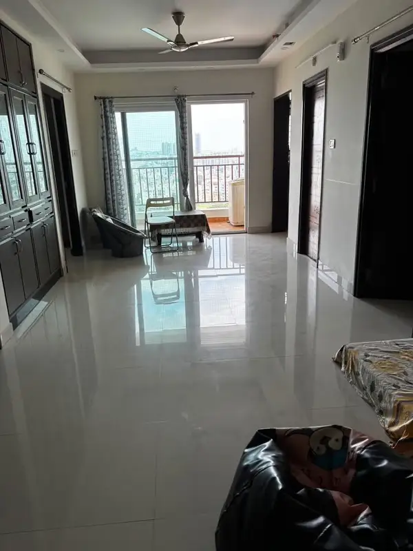 Private Room in 2.5 BHK in Manikonda