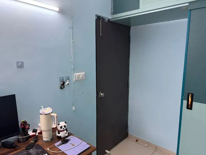 Private Room in 3 BHK in Kasavanahalli