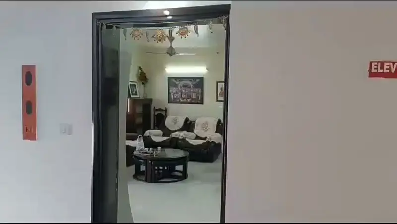 Private Room in 3 BHK in Pramukh aqua heights