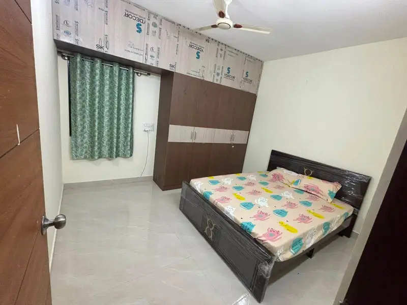 Private Room in 3 BHK in Hoodi