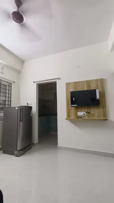2 BHK Entire Flat in Kondapur