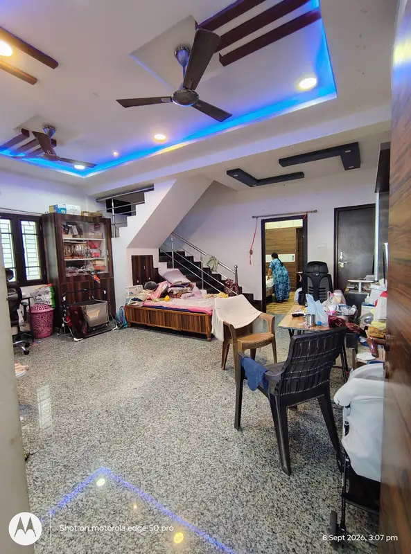 2 BHK Entire Flat in Kondapur