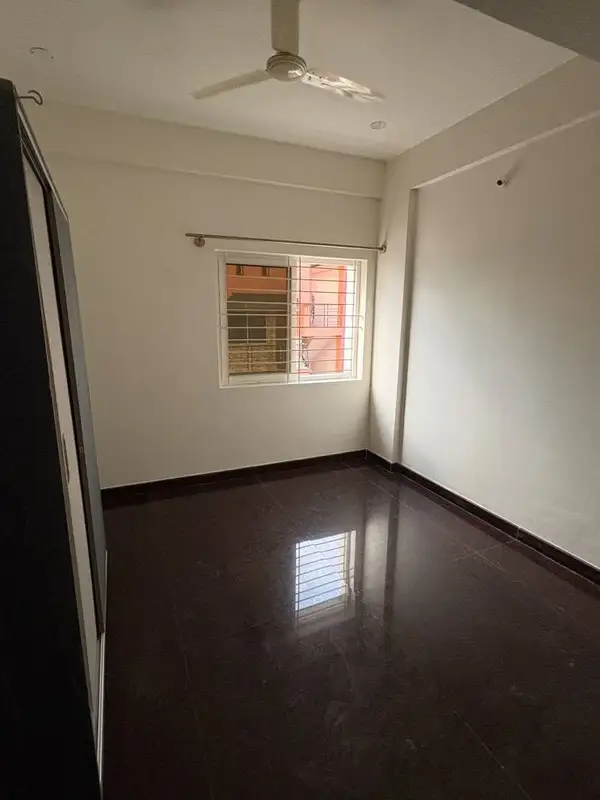 Private Room in 3 BHK in Vijaya Bank Colony / Basavanapura
