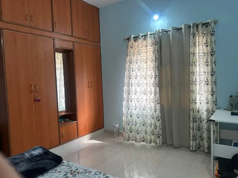 Private Room in 2 BHK in Halasuru
