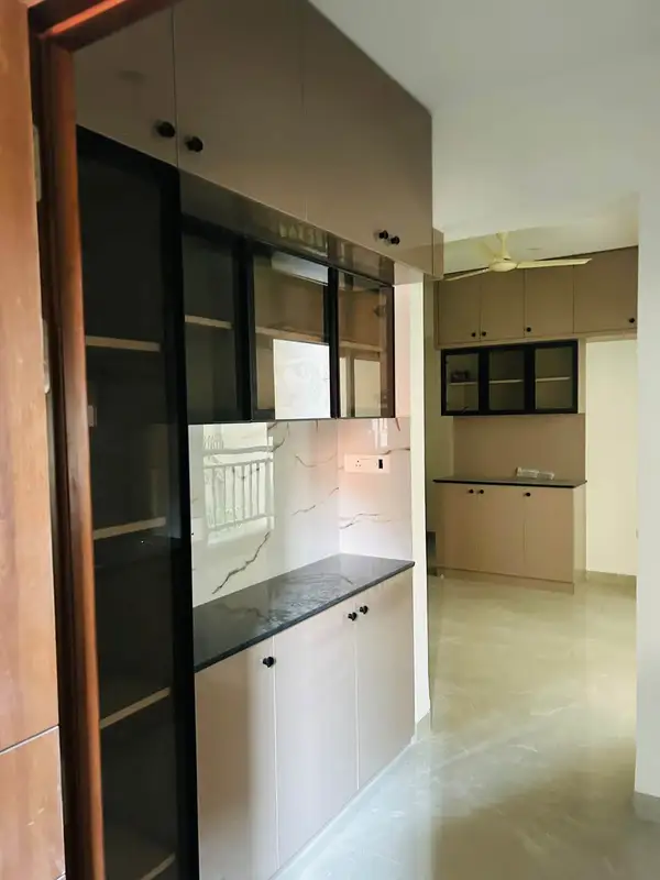 2 BHK Entire Flat in Hallmark Skyrena