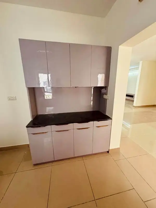Private Room in 3 BHK in Aparna Sarovar