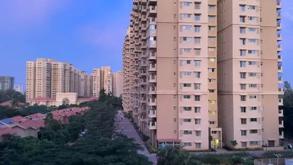 Private Room in 3 BHK in Sobha City