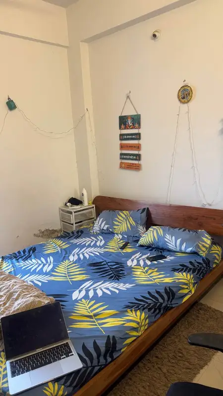 Private Room in 3 BHK in Nallurahalli