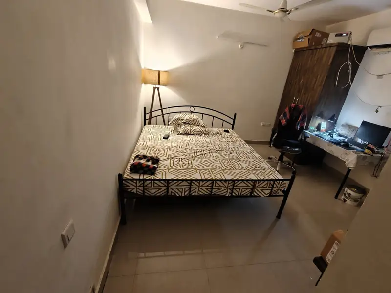 Private Room in 3 BHK in Sri Ram Nagar, Block B