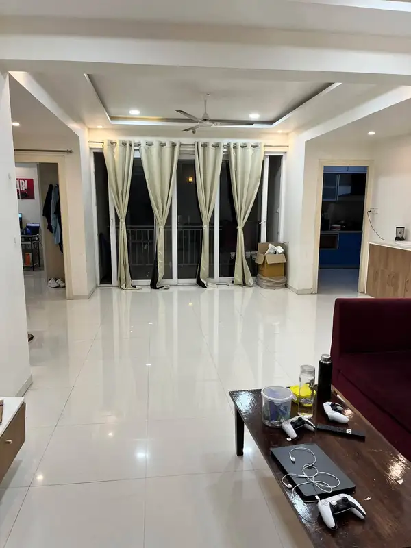 Private Room in 3 BHK in Financial District / Nanakramguda