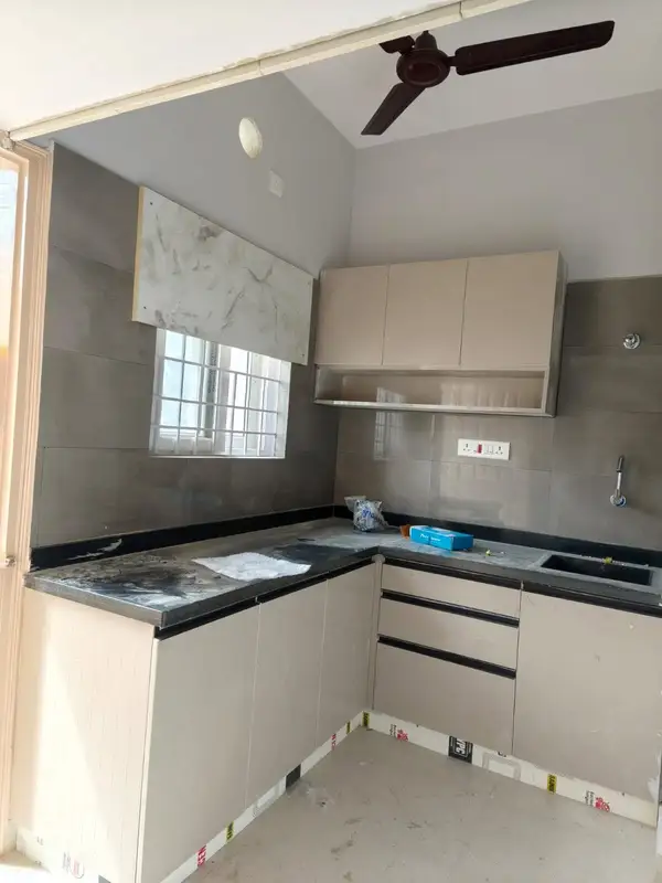 1 BHK Entire Flat in Kamdhenu Nagar