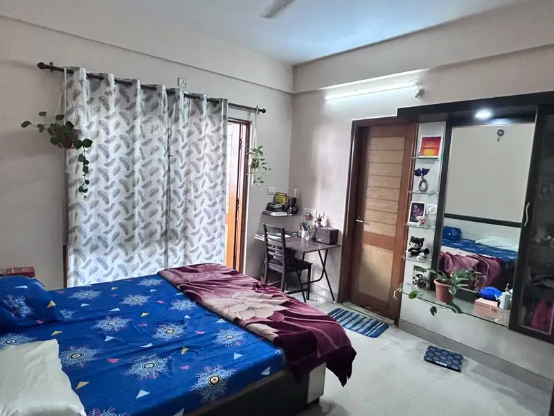 Private Room in 3 BHK in ST Bed Layout