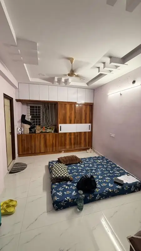 Private Room in 3 BHK in Phase 9