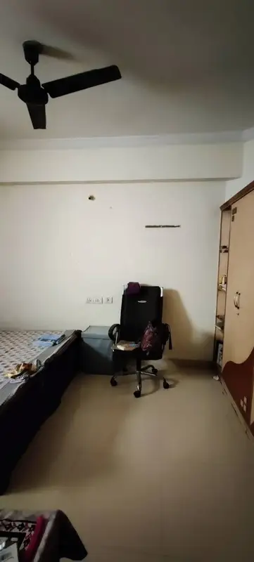 Private Room in 3 BHK in Vittal Rao Nagar