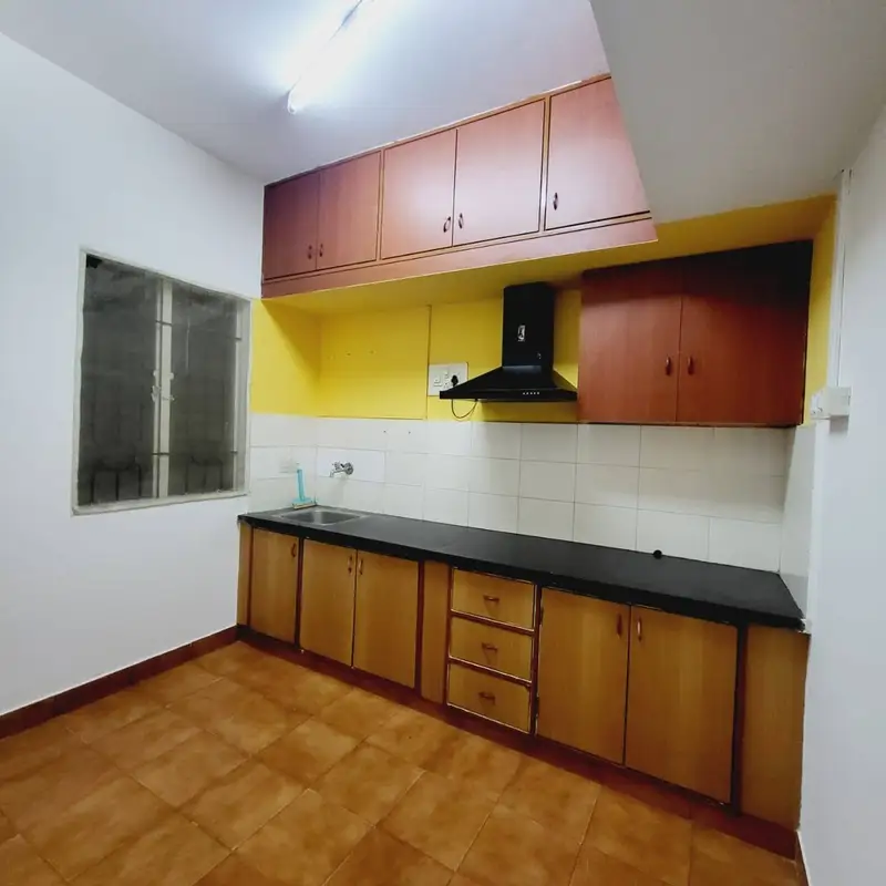 2 BHK Entire Flat in Indiranagar