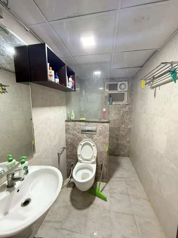 Private Room in 2.5 BHK in Kokapet