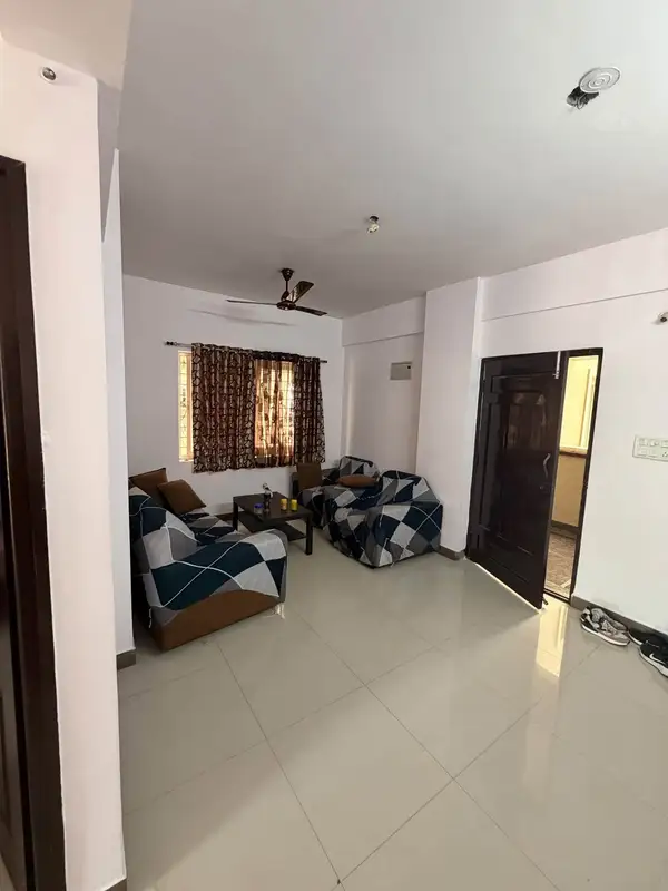 Private Room in 3 BHK in Kondapur