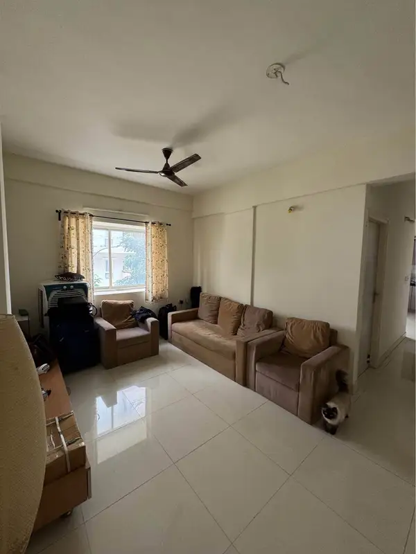 Private Room in 3 BHK in Belathur