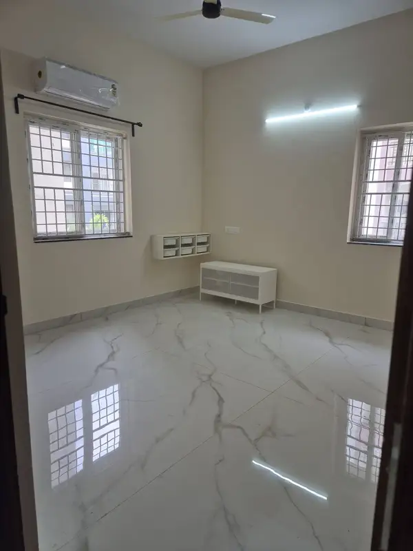 Private Room in 3 BHK in Kothaguda