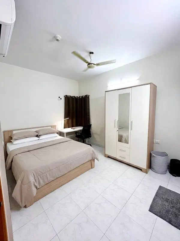 Private Room in 3 BHK in Nanakramguda