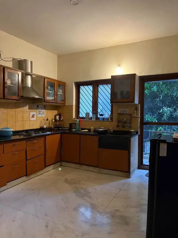 Private Room in 3 BHK in BTM Layout