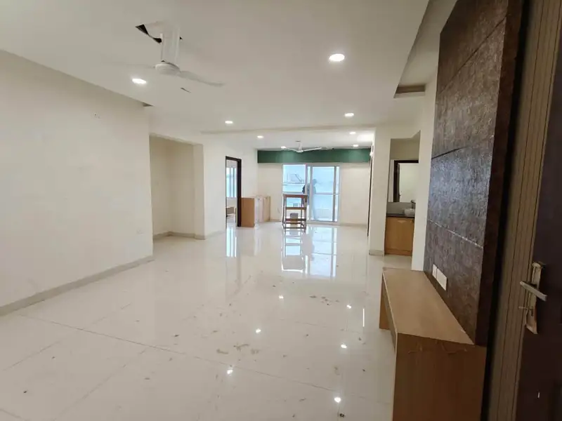 Private Room in 3 BHK in Masjid Banda