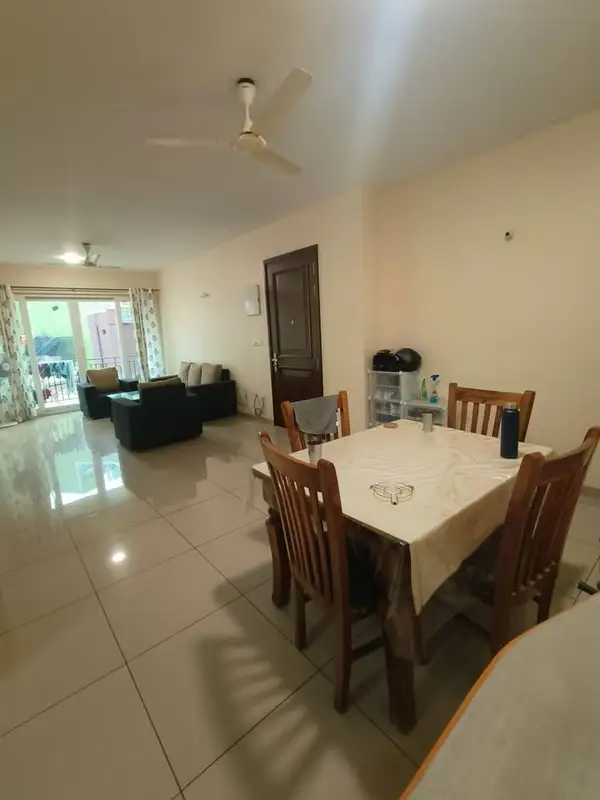 Private Room in 3 BHK in Cox Town