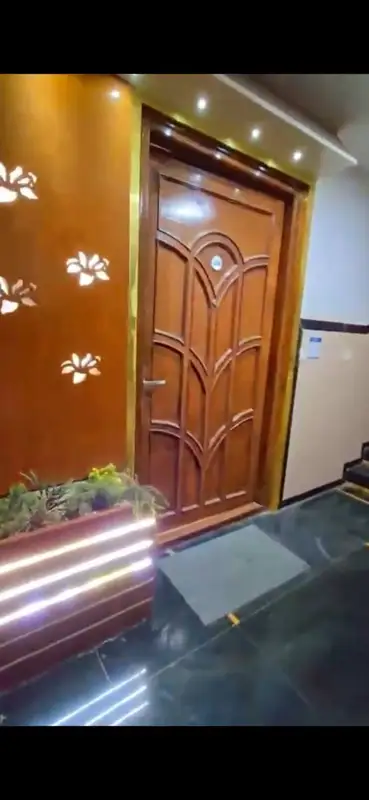 Private Room in 3 BHK in Botanical Garden