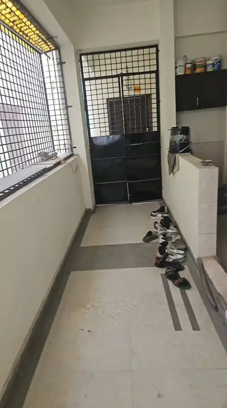 Private Room in 3 BHK in Manikonda