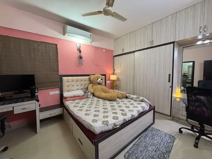 Private Room in 3 BHK in HSR Layout