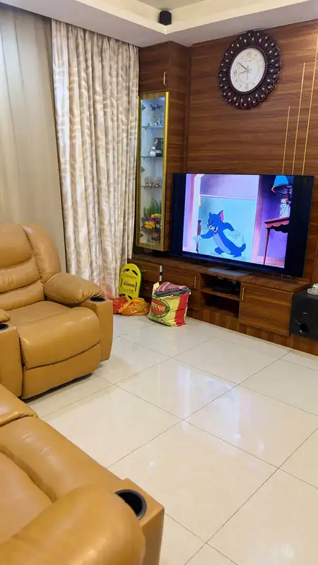 Private Room in 3 BHK in Tellapur