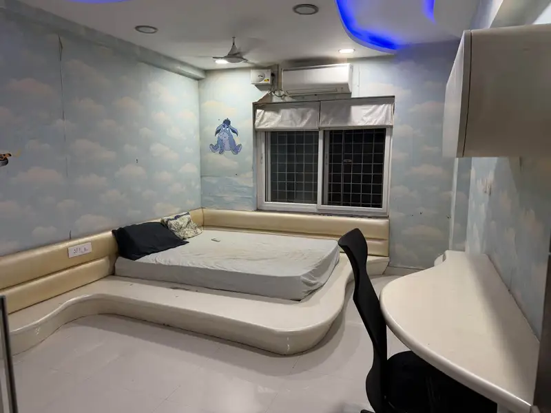 Private Room in 3 BHK in Kondapur