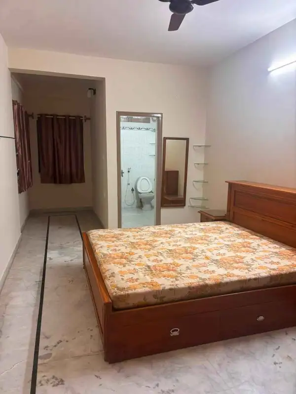 2 BHK Entire Flat in Green Leaf Layout