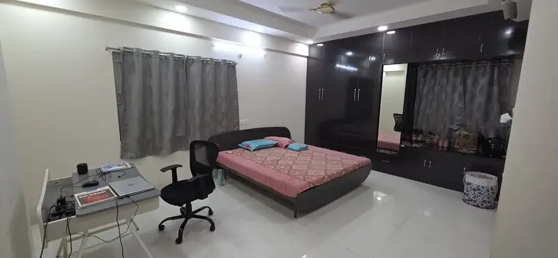 Private Room in 3 BHK in Kondapur