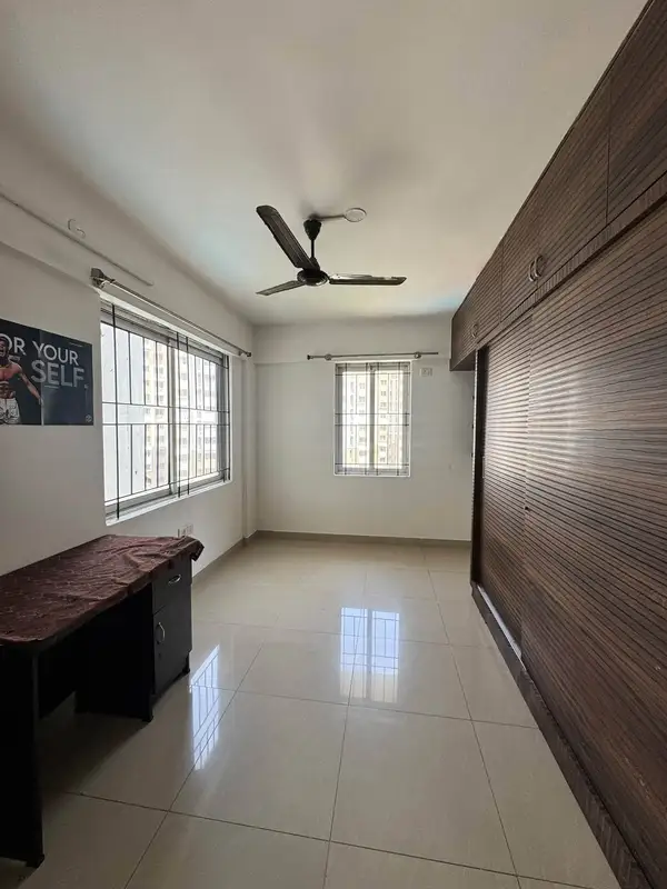 Private Room in 3 BHK in Haralur