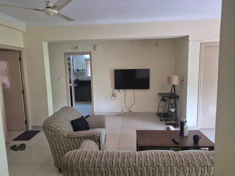 Private Room in 3 BHK in Yamalur