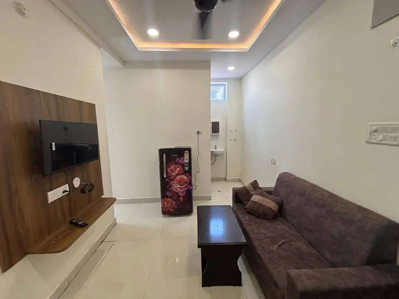 1 BHK Entire Flat in Kondapur
