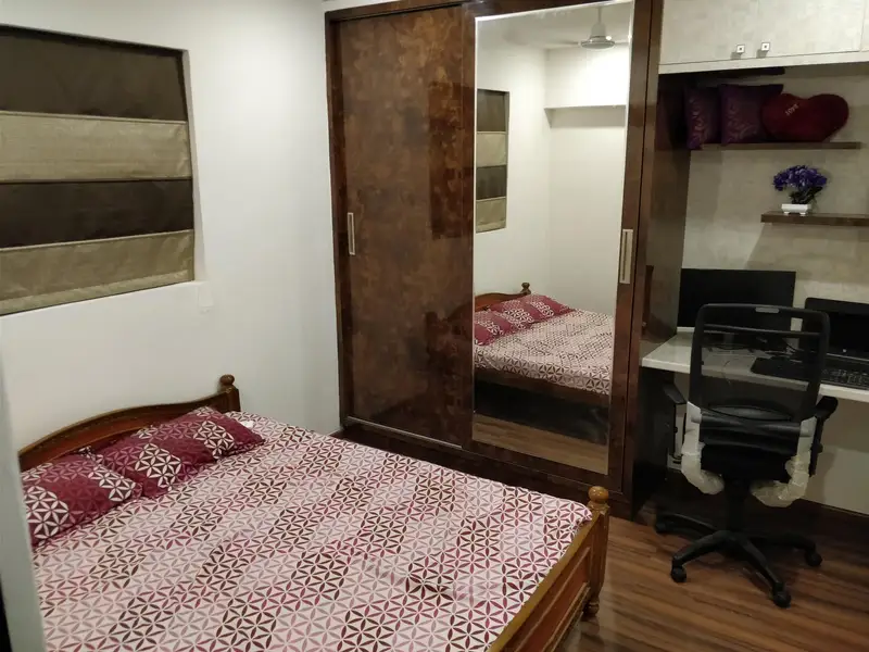 Private Room in 3 BHK in Nanakramguda