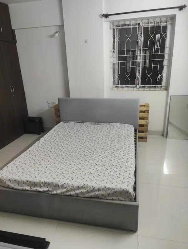 Private Room in 3 BHK in SHBCS Layout