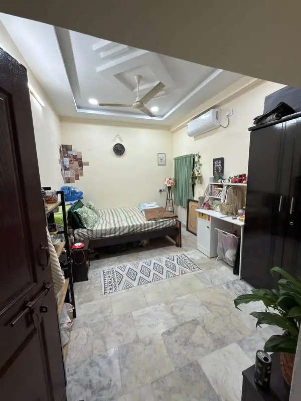 Private Room in 2 BHK in Gachibowli