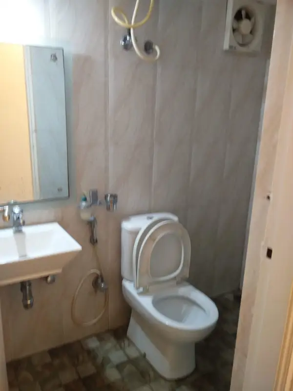 Private Room in 3 BHK in devarbesa