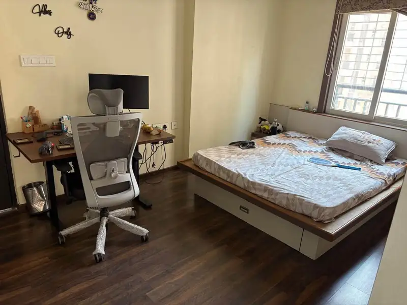 Private Room in Flat in Shaikpet