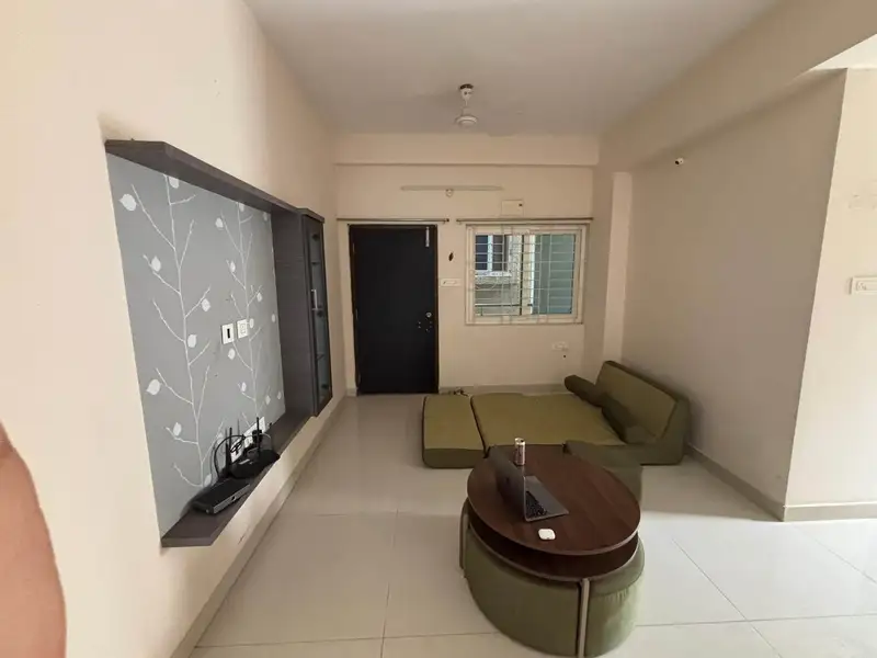 2 BHK Entire Flat in Kondapur