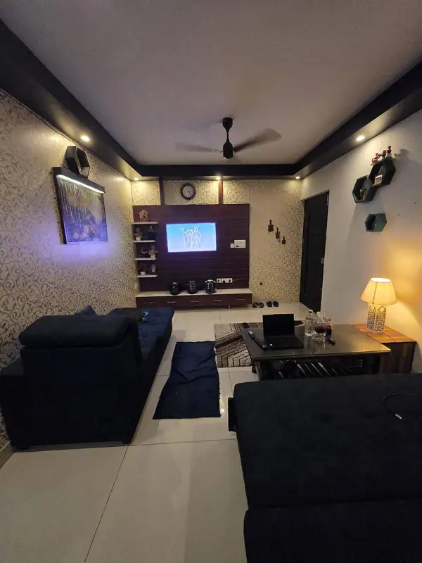 Private Room in 3 BHK in SHBCS Layout