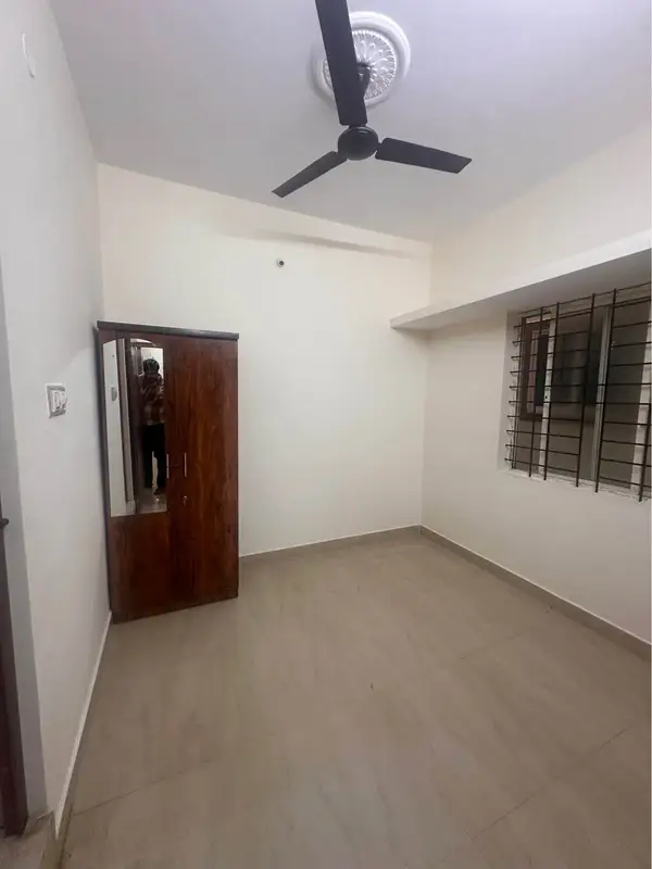 2 BHK Entire Flat in Bomanahalli