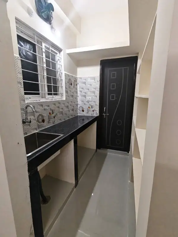 1 BHK Entire Flat in Kondapur