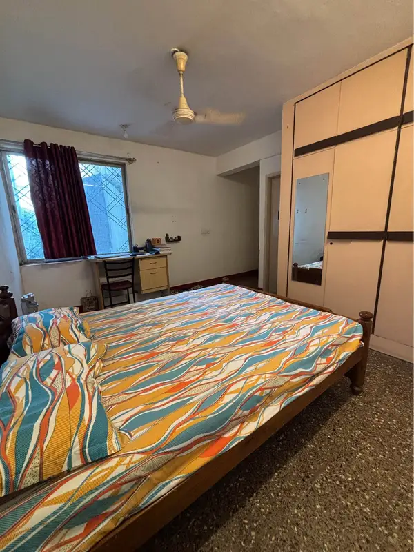 Private Room in 3 BHK in Vasanth Nagar