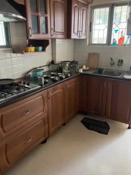 Private Room in 2 BHK in Iblur